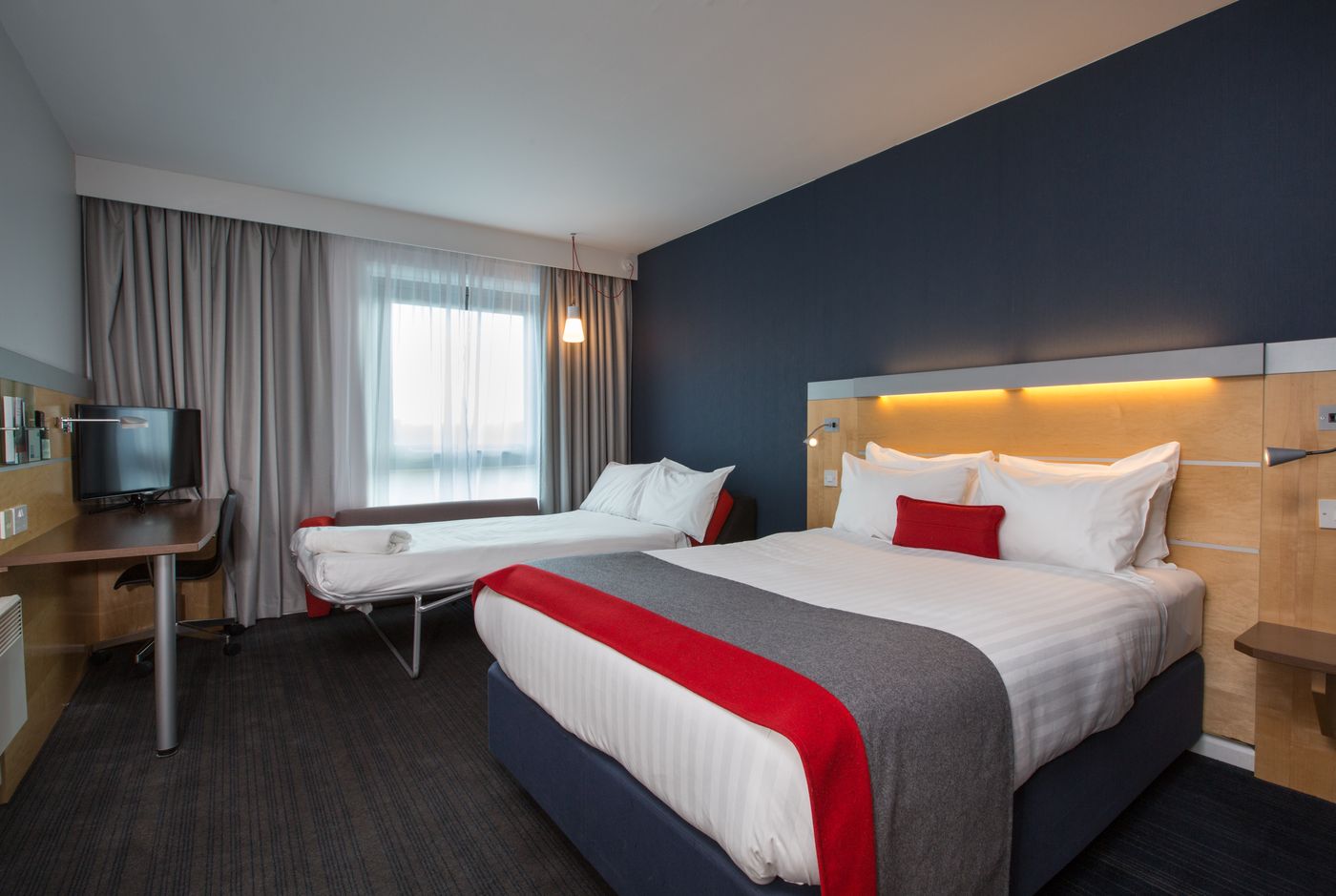 Holiday Inn Express Hamilton-United Kingdom-HAMILTON-Room-1