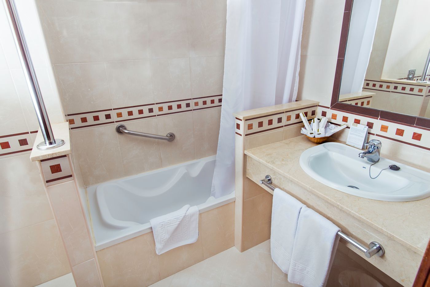 Smy-Puerto-de-la-Cruz-Room-33