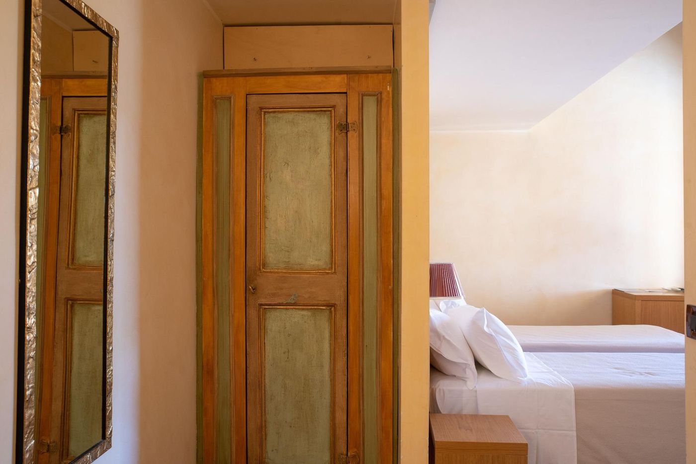 Hotel-99-Cannelle-Room-18