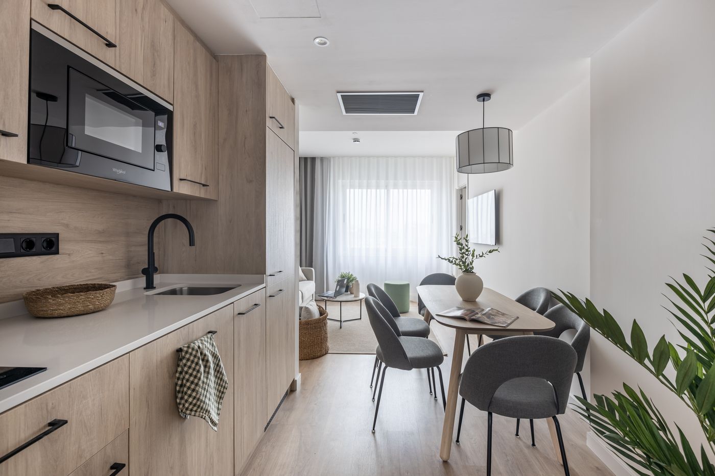 Libere-Madrid-Chamberi-Room-5