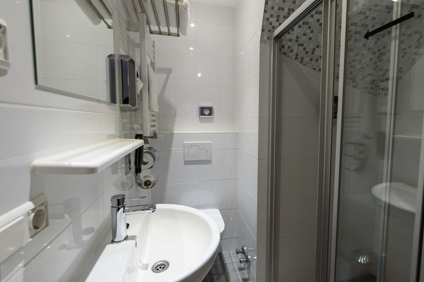 Highland-Atlantis-Amsterdam-Room-19