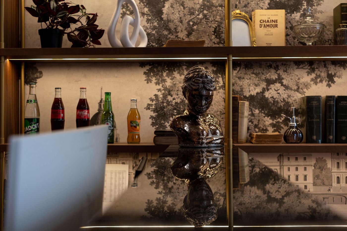 Kyriad-Par----s-10---Canal-Saint-Martin--R----publique-Lobby-18