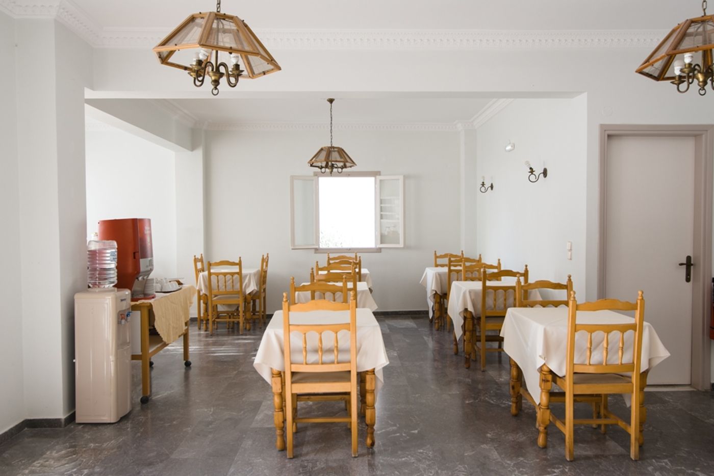 Kamari Blue Boutique Hotel