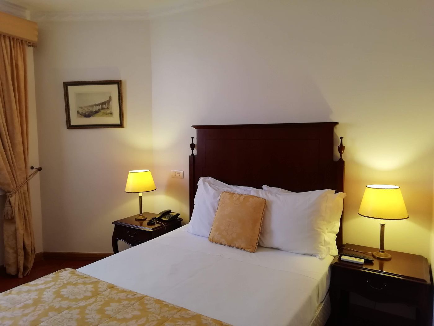 Turim-Club-D-Azeit-o-Hotel-Room-13