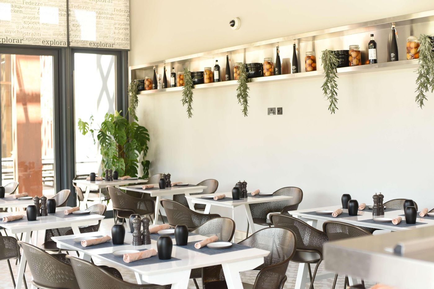 Canopy-by-Hilton-Dubai-Al-Seef-Restaurant-27