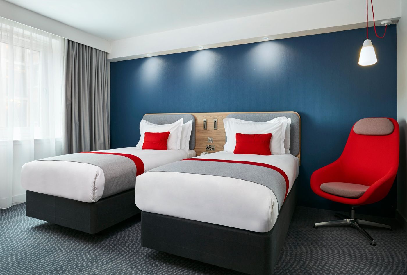 Holiday-Inn-Express-Dublin-City-Centre-Room-23