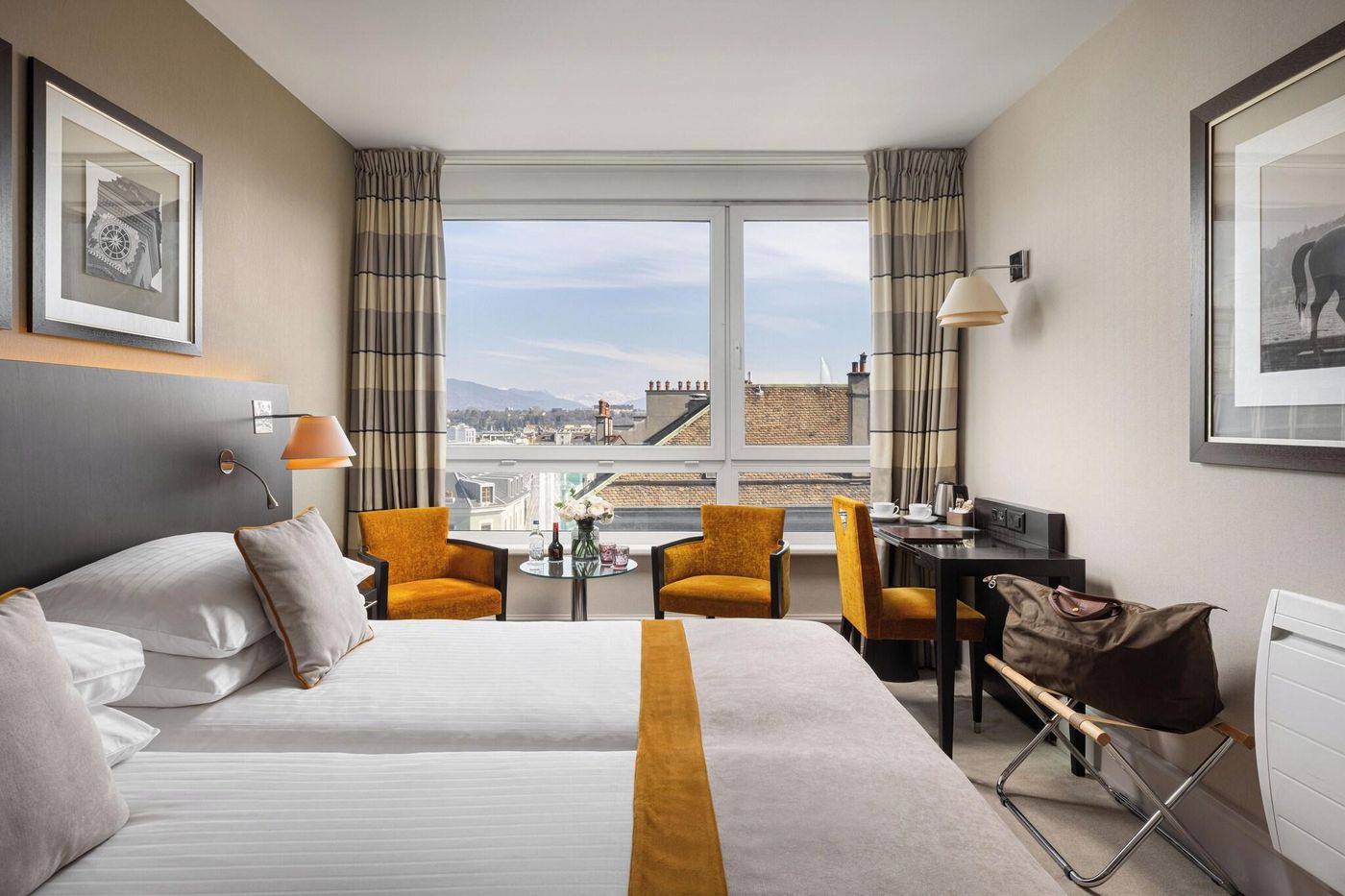 Auteuil-Manotel-Room-11