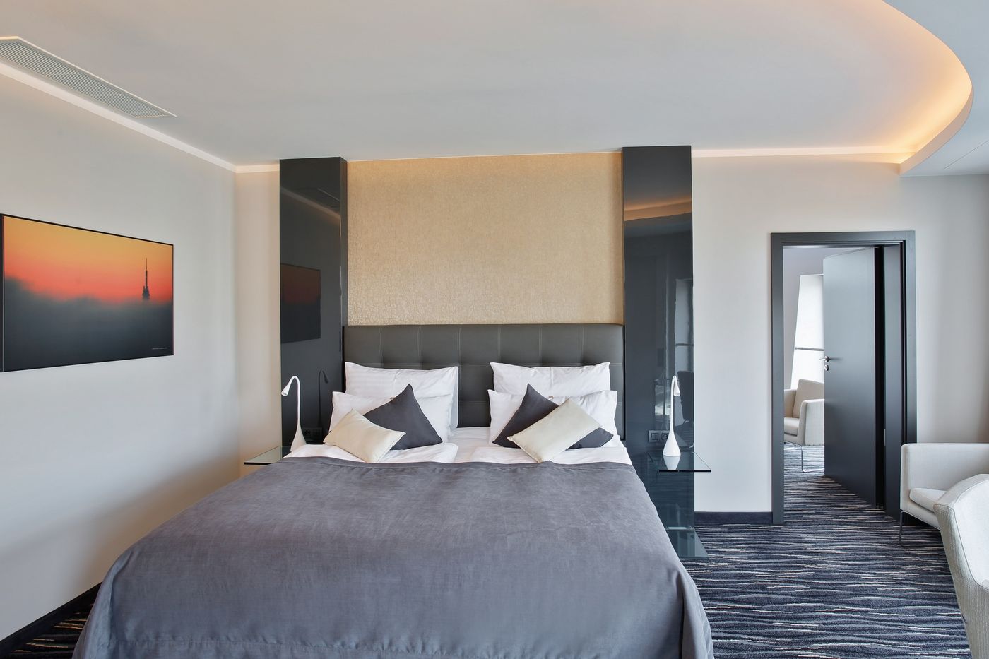 Dancing House Hotel-Czech Republic-PRAGUE-General view-8