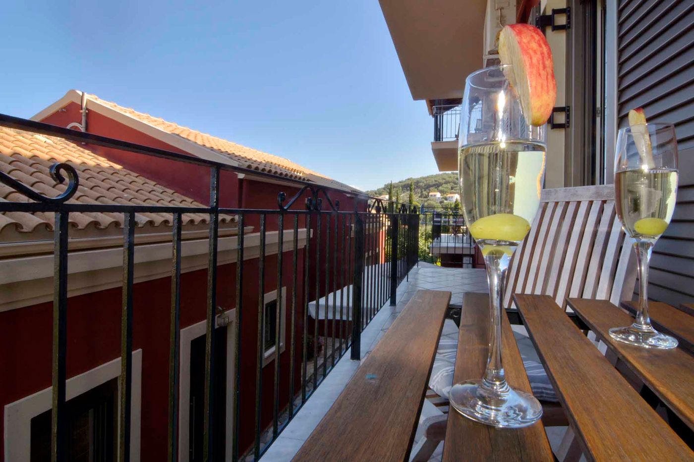 Chrismos-Luxury-Suites---Studios-Room-8