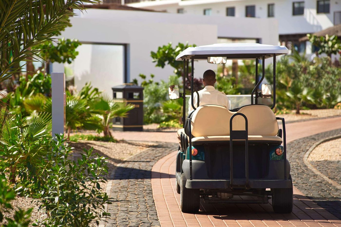 Melia-Dunas-Beach-Resort---Spa-Sports-and-Entertainment-23