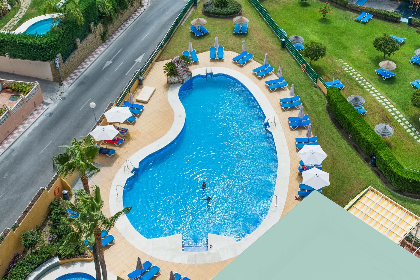 Monarque-Torreblanca-Pool-9