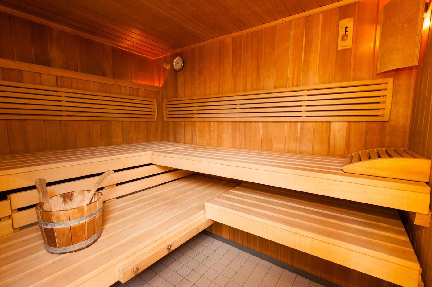 Hotel-Partner-Sports-and-Entertainment-41
