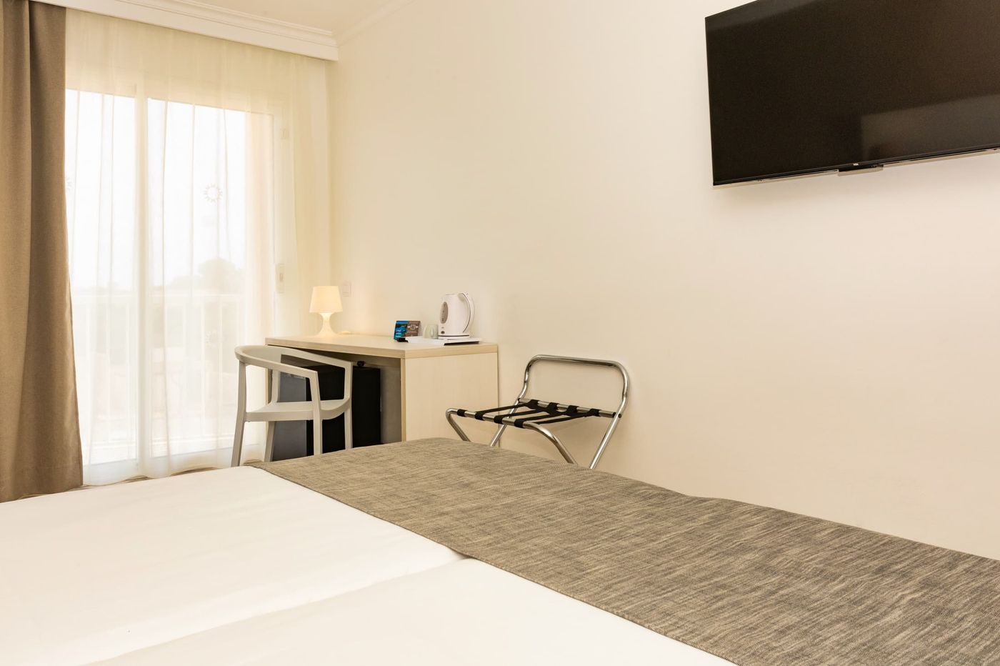 MINURA-SUR-MENORCA---WATERPARK-Room-38