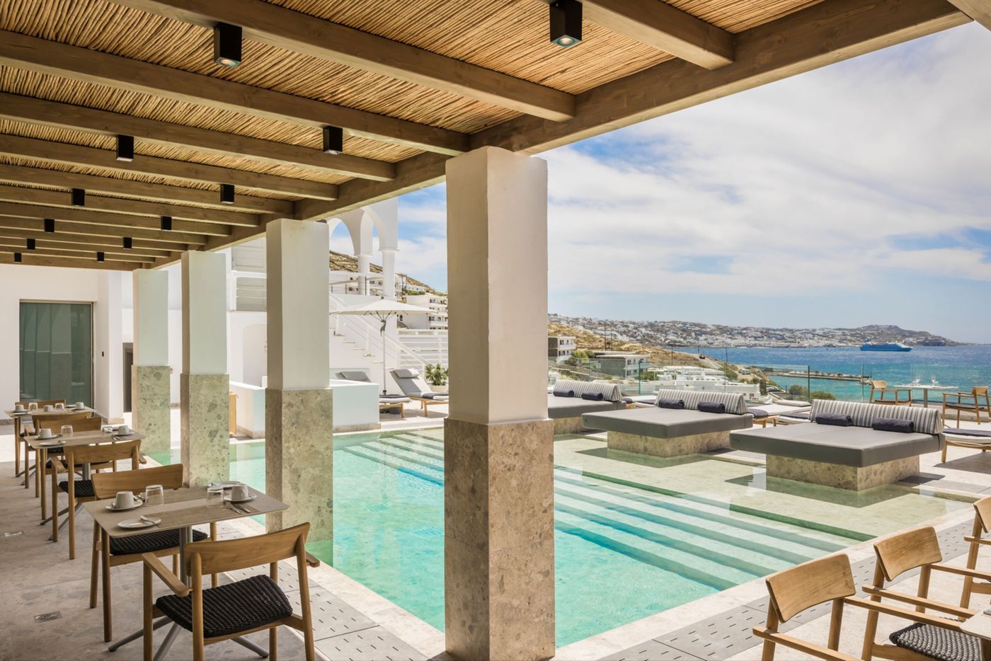 Mykonos-Grace-Restaurant-53