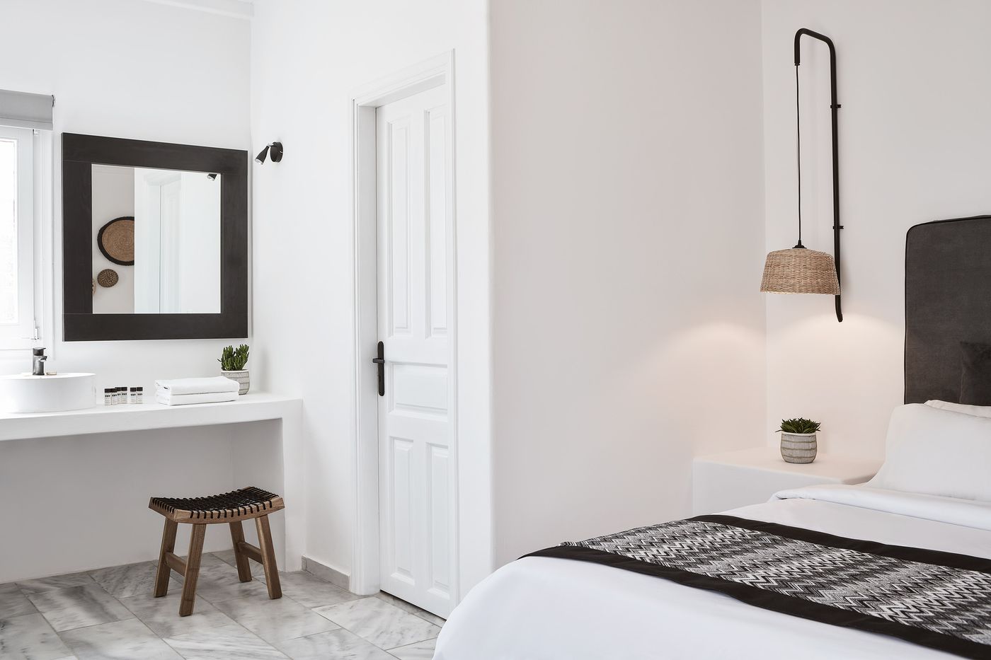 Mr---Mrs-White-Mykonos-Room-19