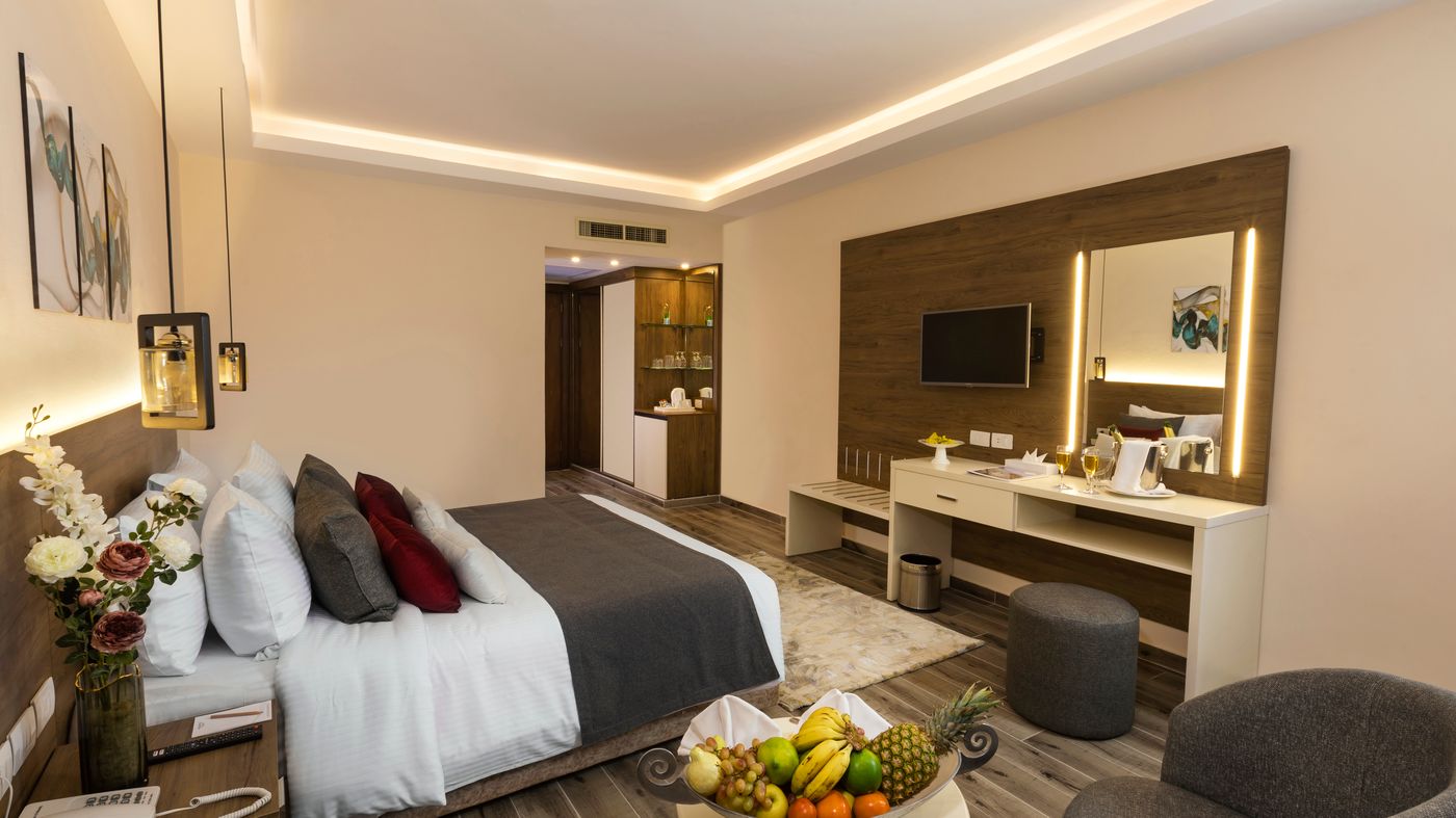 Amwaj-Oyoun-Resort---Spa-Room-25