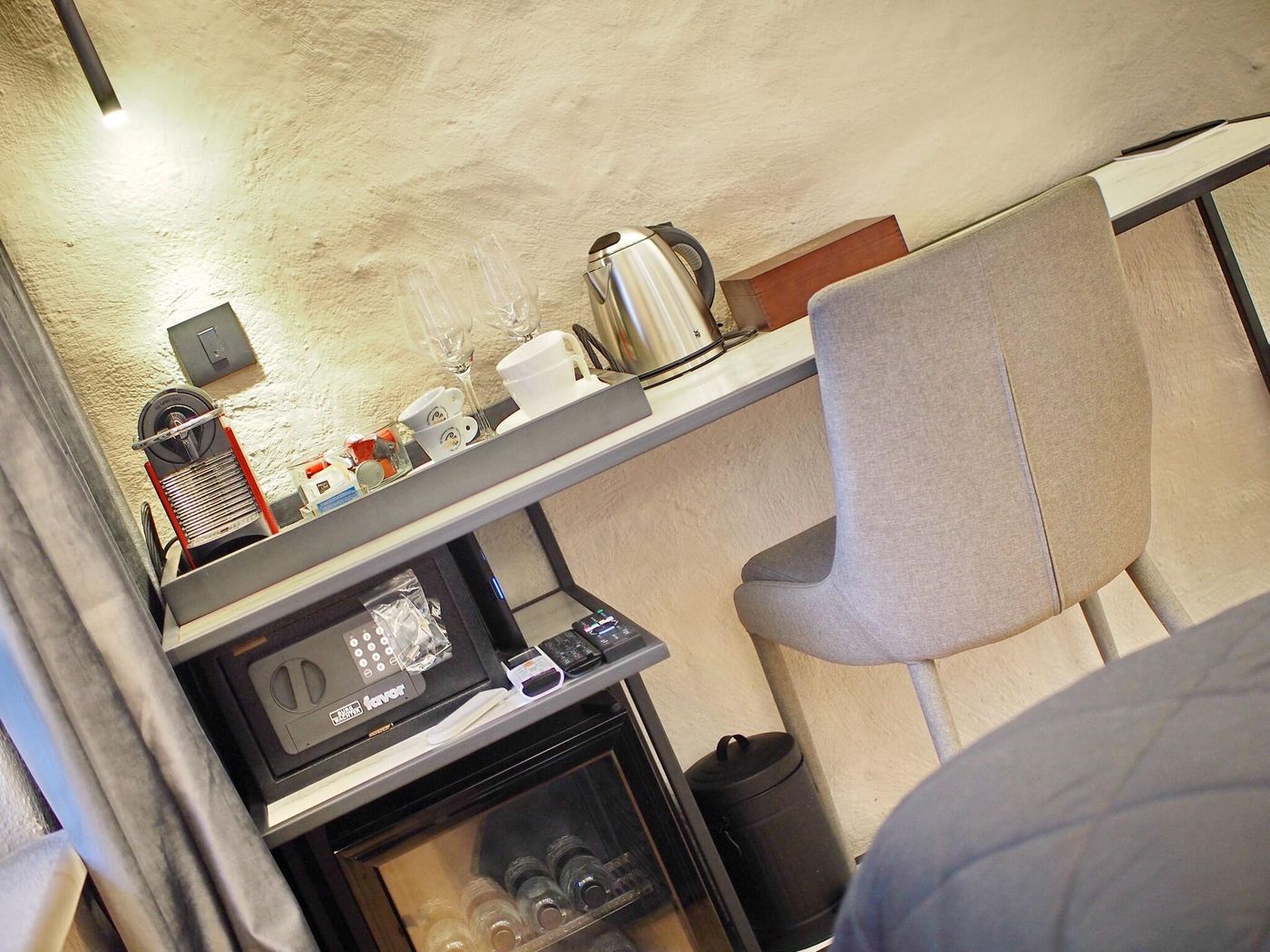 La-Vita-e-Bella-IV-Room-30