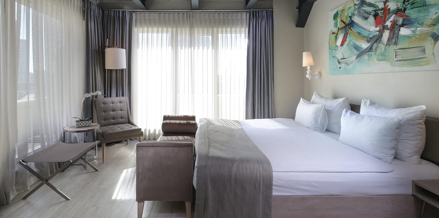 The-Gate-30-Suites-Hotel-Room-20