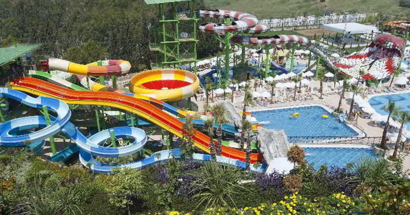 Crystal-Sunset-Luxury-Resort-and-Spa-Pool-18