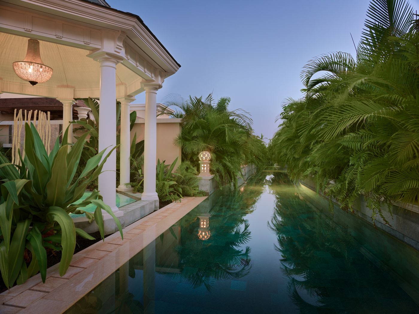 Royal-River---Adults-Only-General-view-8