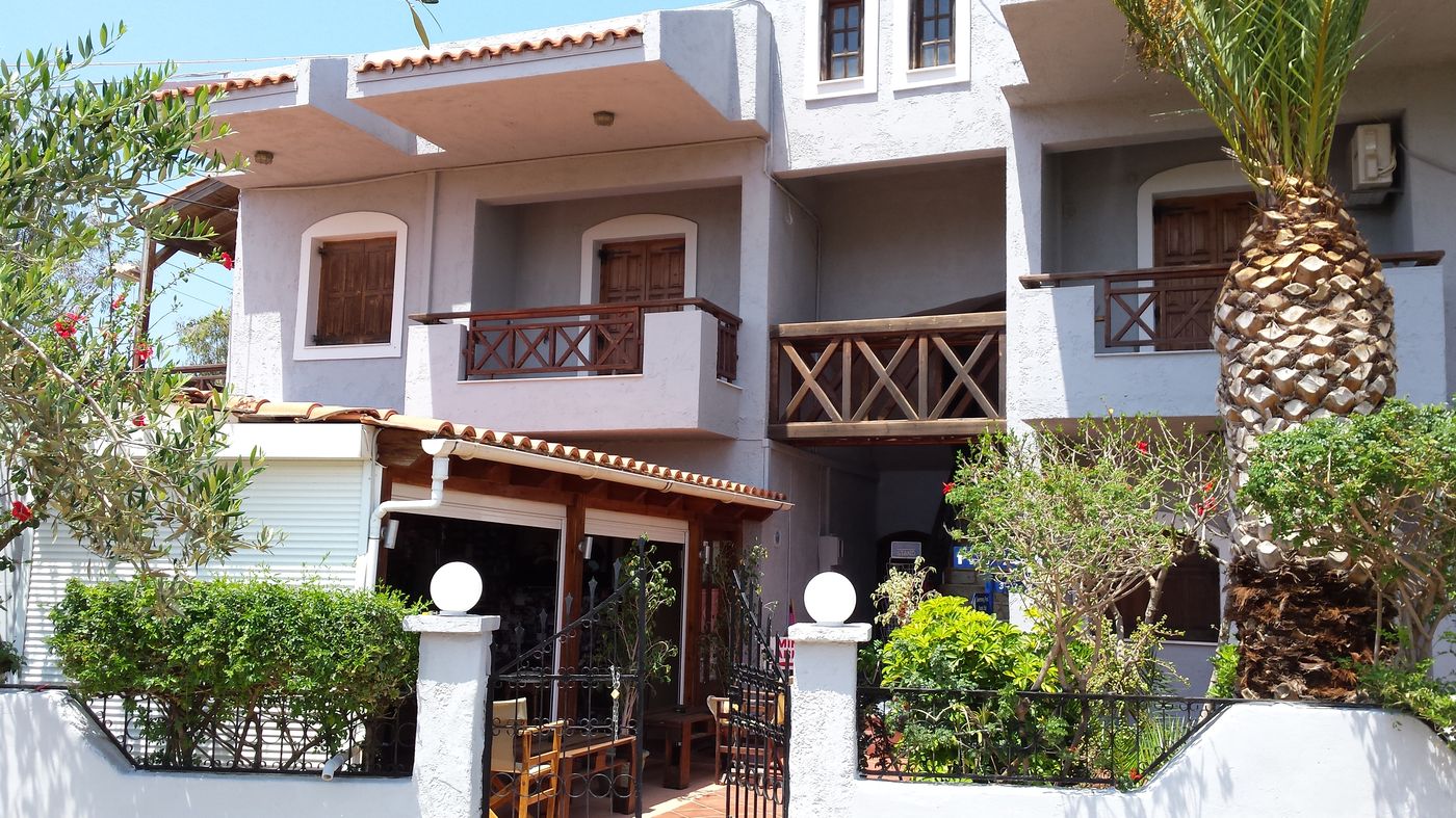 Valentina Apartments & Studios