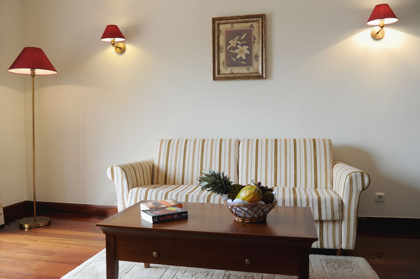 Ocean-Gardens-Room-33