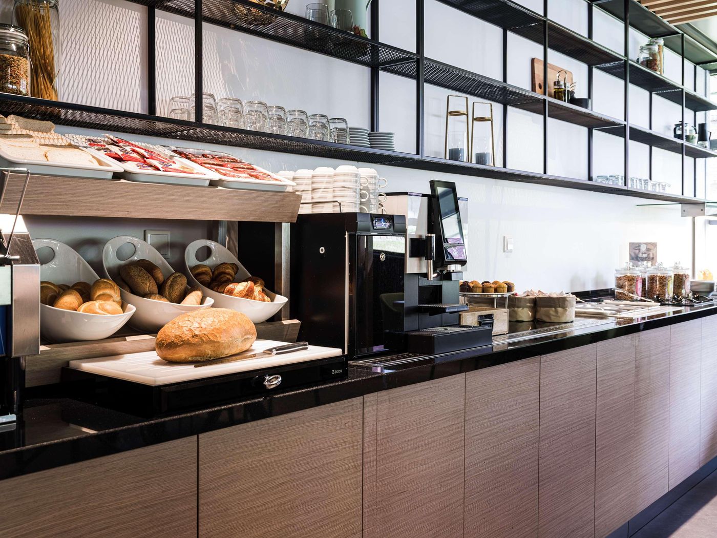 Executive-Residency-by-Best-Western-Amsterdam-Airport-Restaurant-51