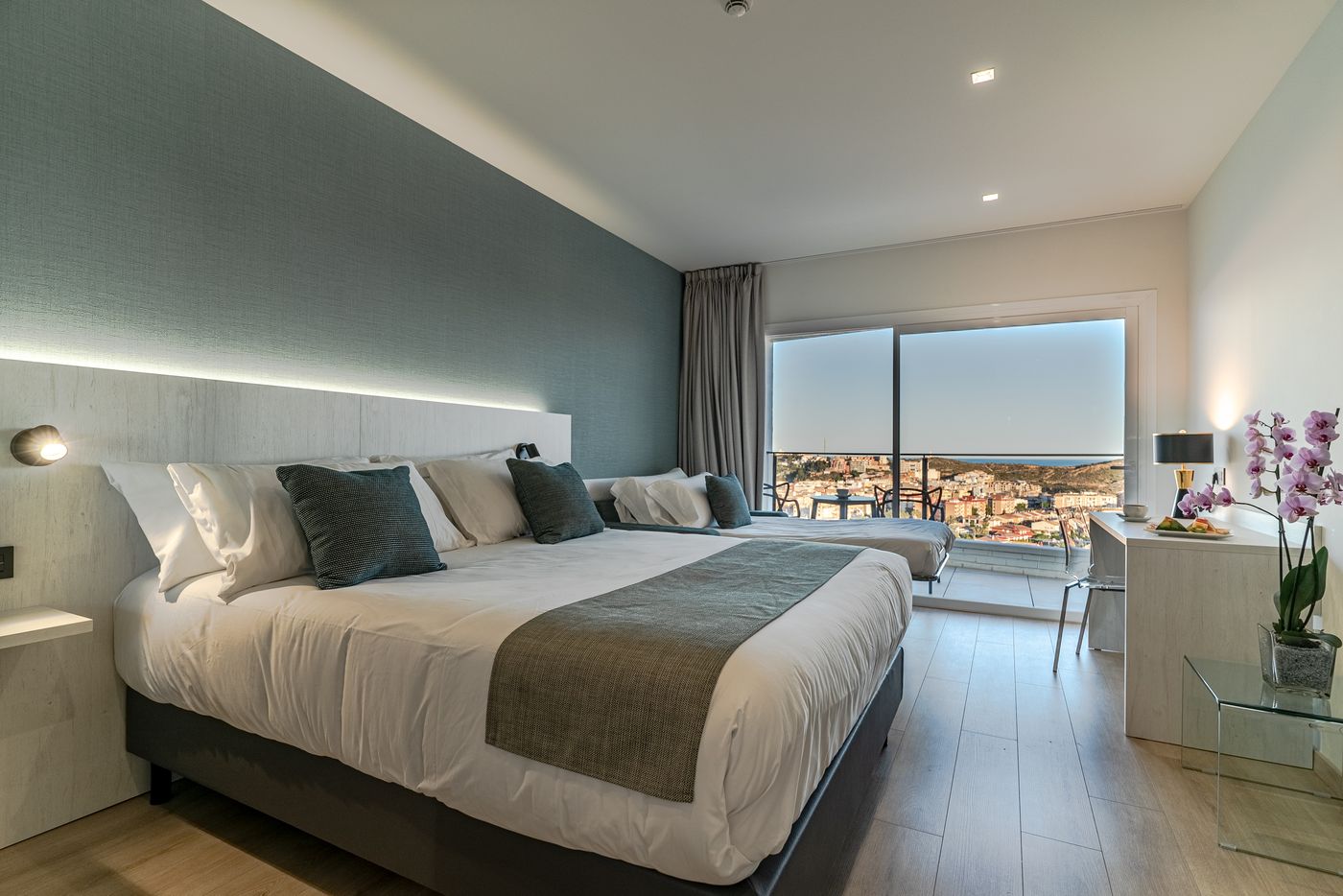 Ramada-Resort-by-Wyndham-Puerto-de-Mazarron-Room-25