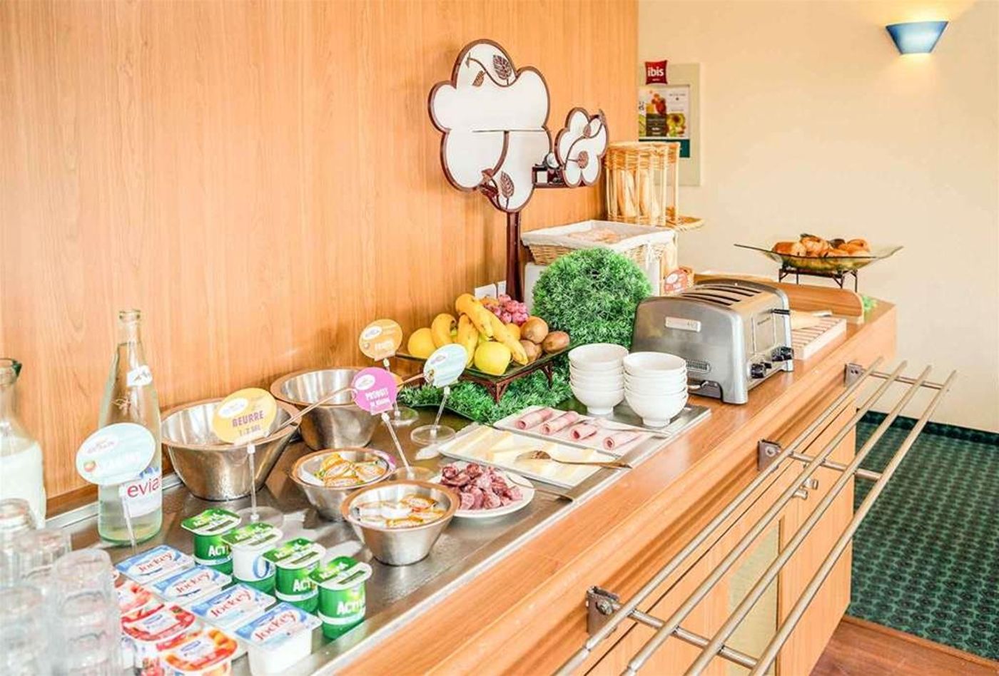 ibis Perpignan Nord Rivesaltes-France-RIVESALTES-General view-1