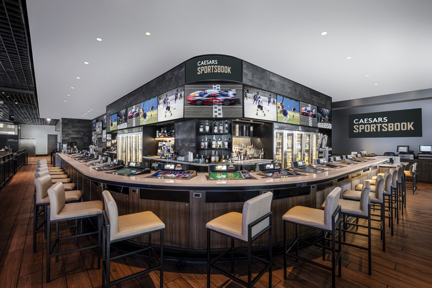 The-LINQ-Hotel-and-Casino---A-Caesars-Rewards-Destination-Sports-and-Entertainment-14