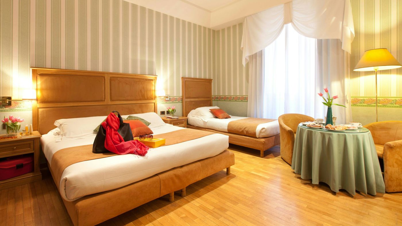 Hotel-Diana-Roof-Garden-Rome-Room-32