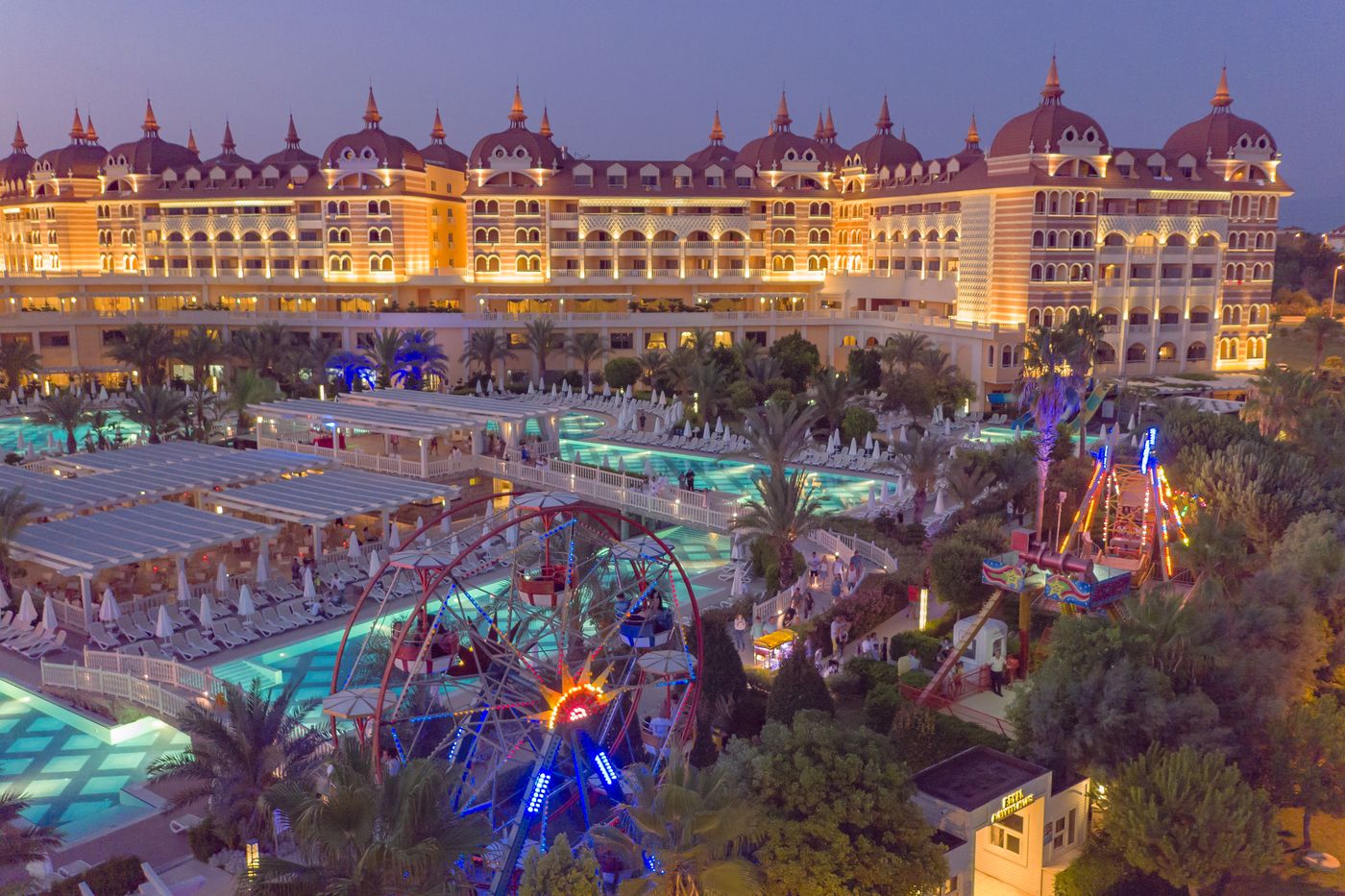 Royal-Alhambra-Palace-General-view-13
