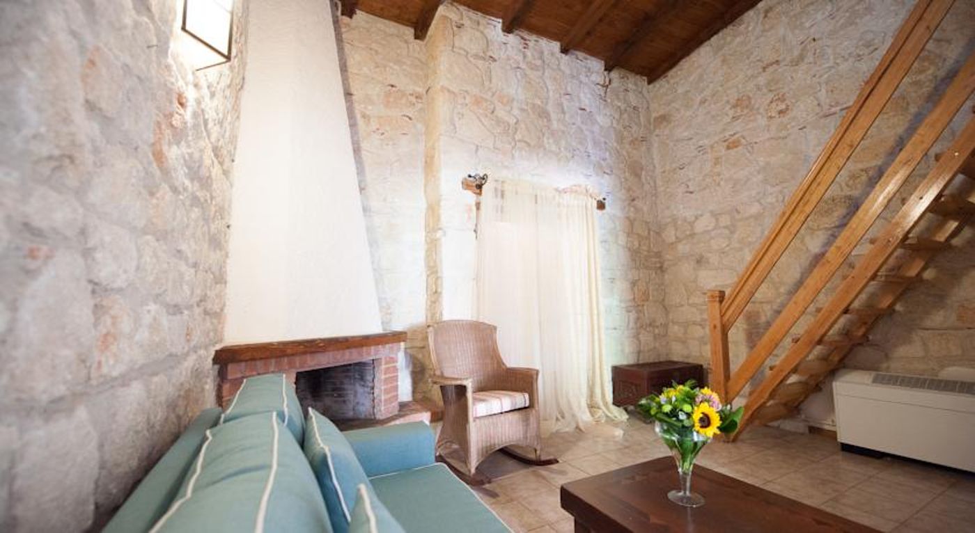 Petrino Suites Hotel