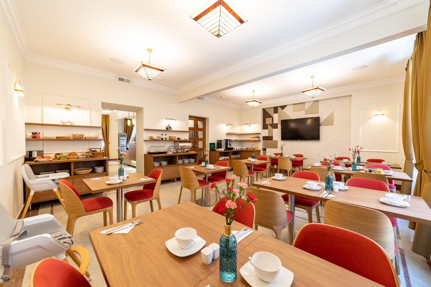 Portal-House-Apartments-Restaurant-57