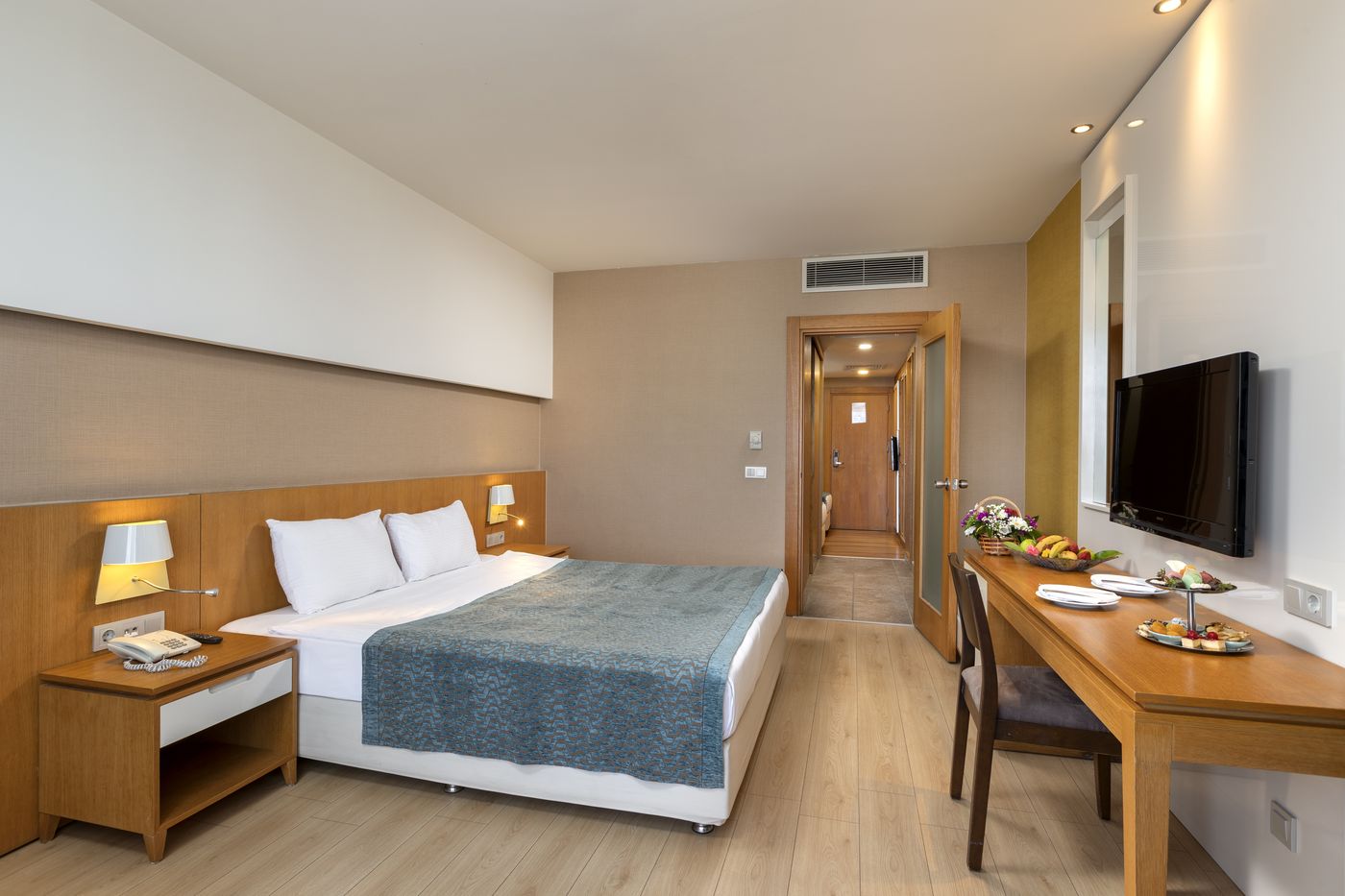 Sherwood-Dreams-Resort-Room-32