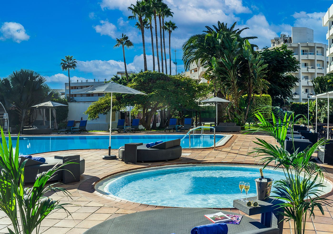 Axel-Beach-Maspalomas---Adults-Only-Pool-2