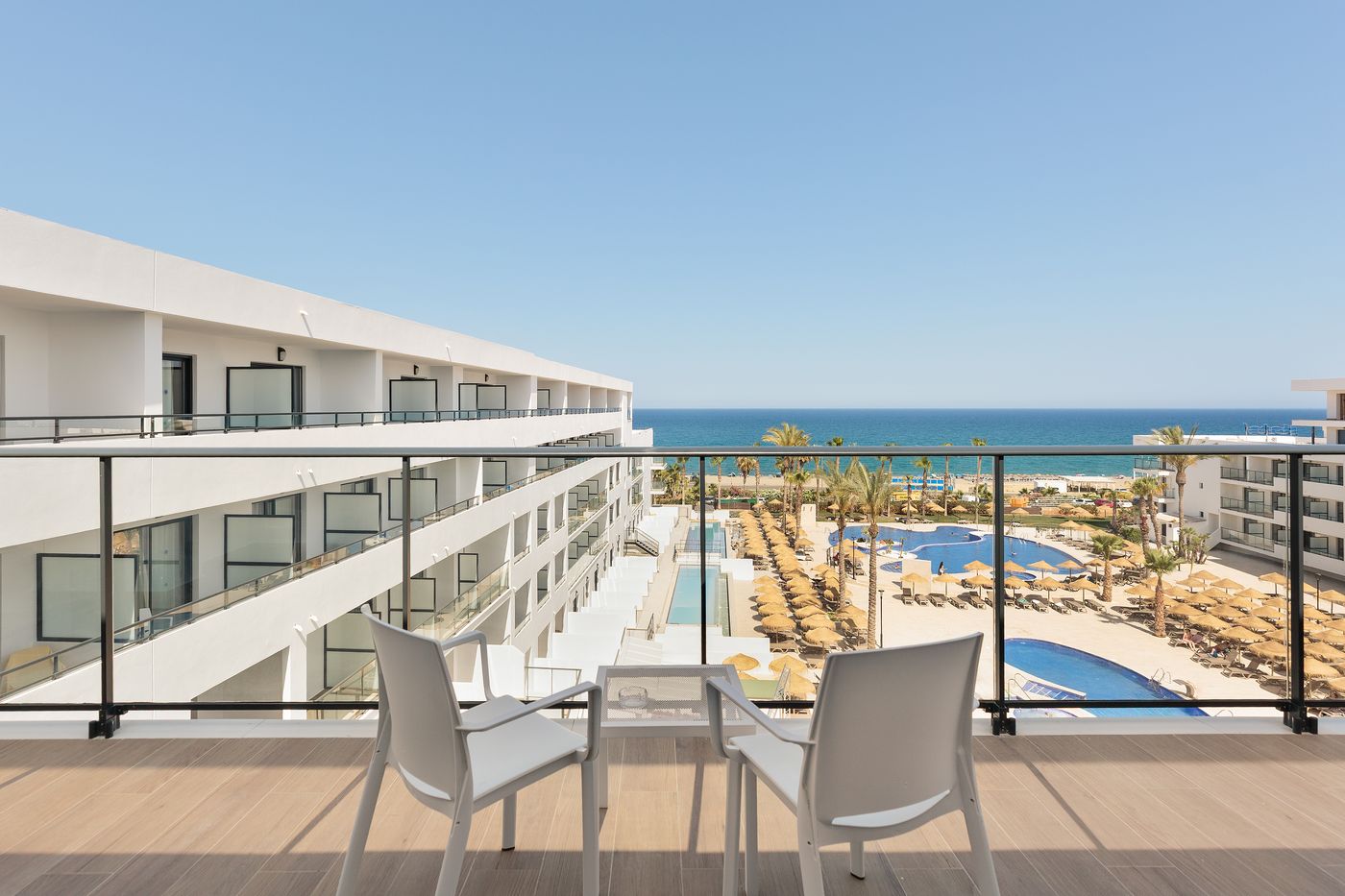 Best-Oasis-Tropical-Room-25