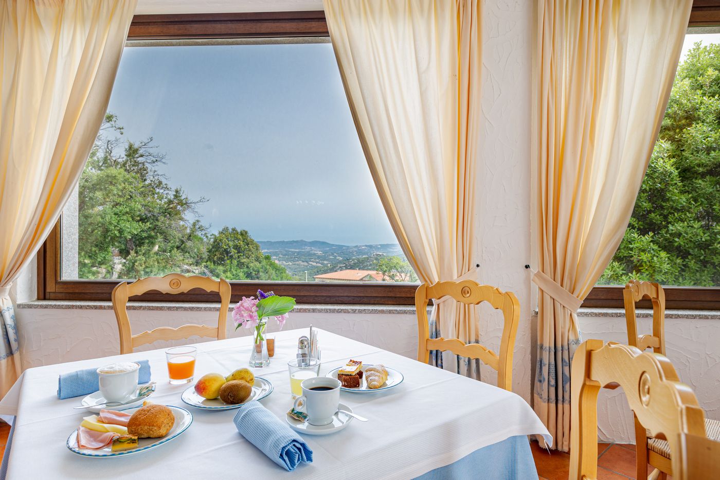 Hotel-San-Trano-Restaurant-36