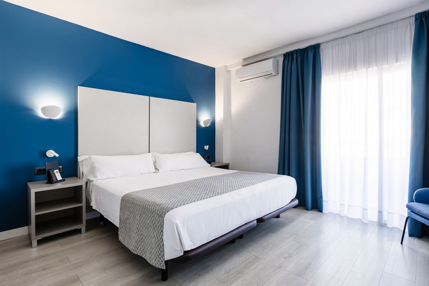 Catalonia-Punta-del-Rey-Room-21