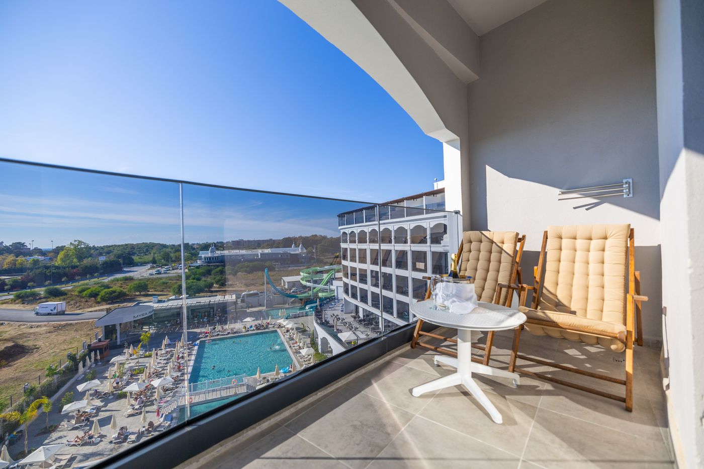 01.05.25 Side Moon Palace