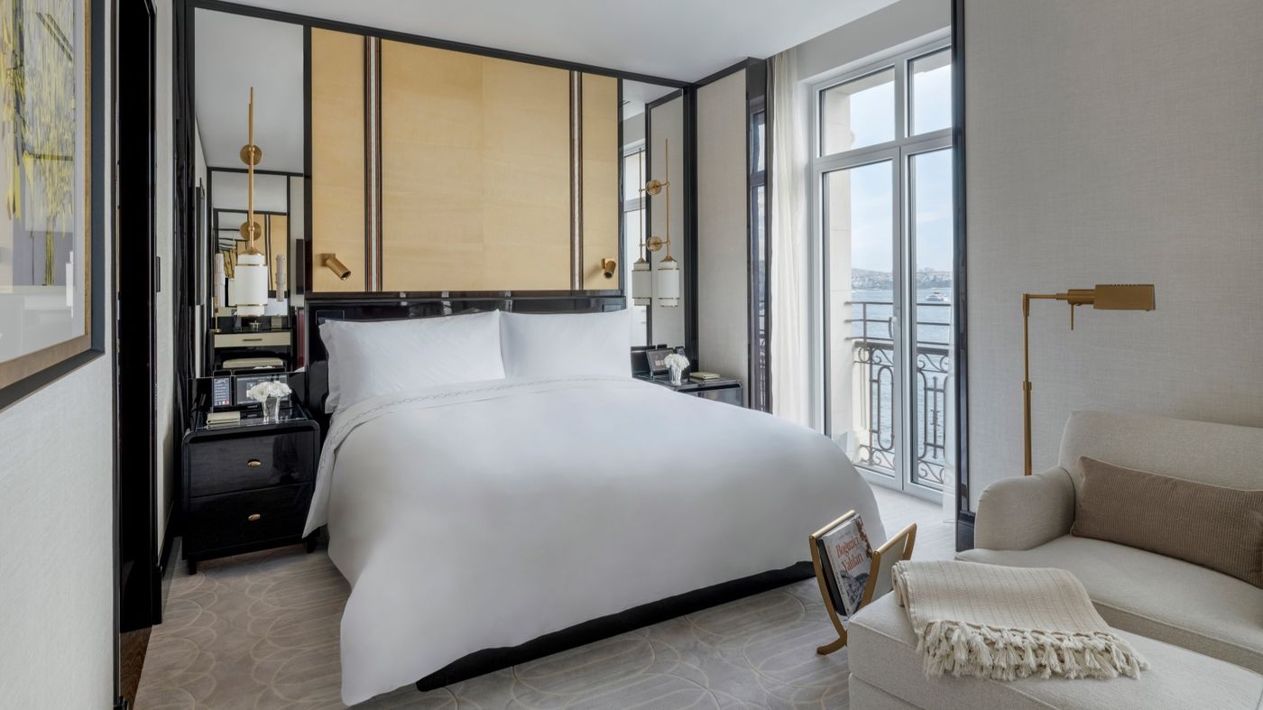 The-Peninsula-Istanbul-Room-32