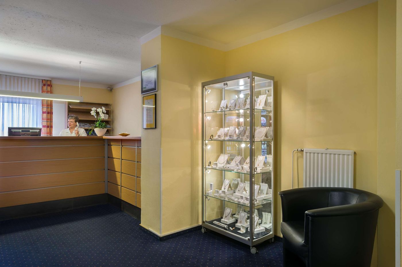 acora-Bonn-Living-the-City-Lobby-15