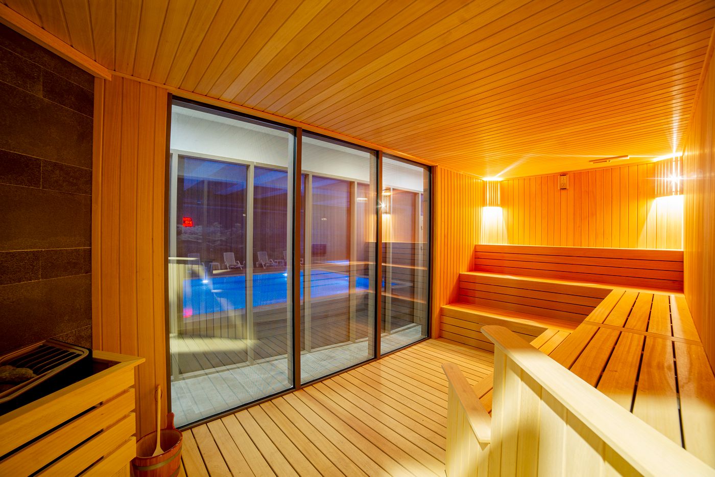 Radisson Residences Vadistanbul-Turkey-Istanbul-Pool-7