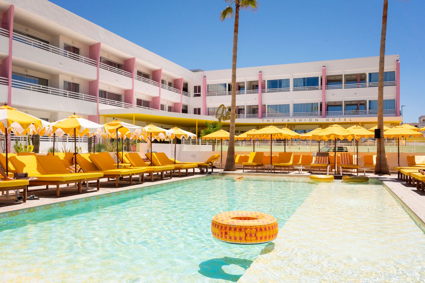 11.11.25 Los Felices