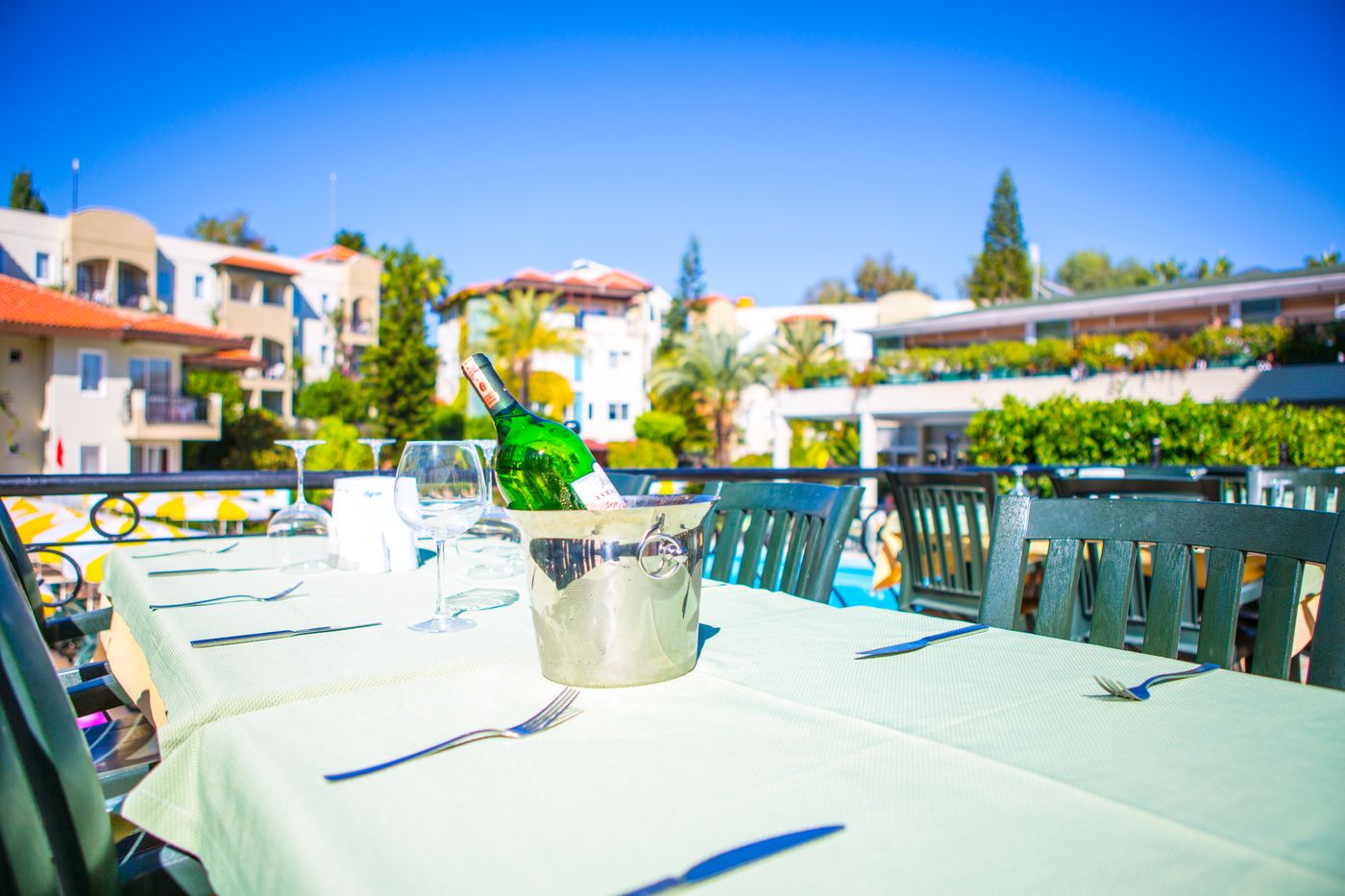 Gardenia-Beach-Restaurant-24