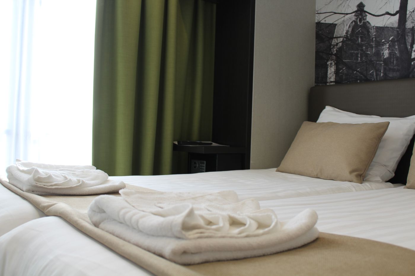 Royal-Amsterdam-Hotel-Room-24