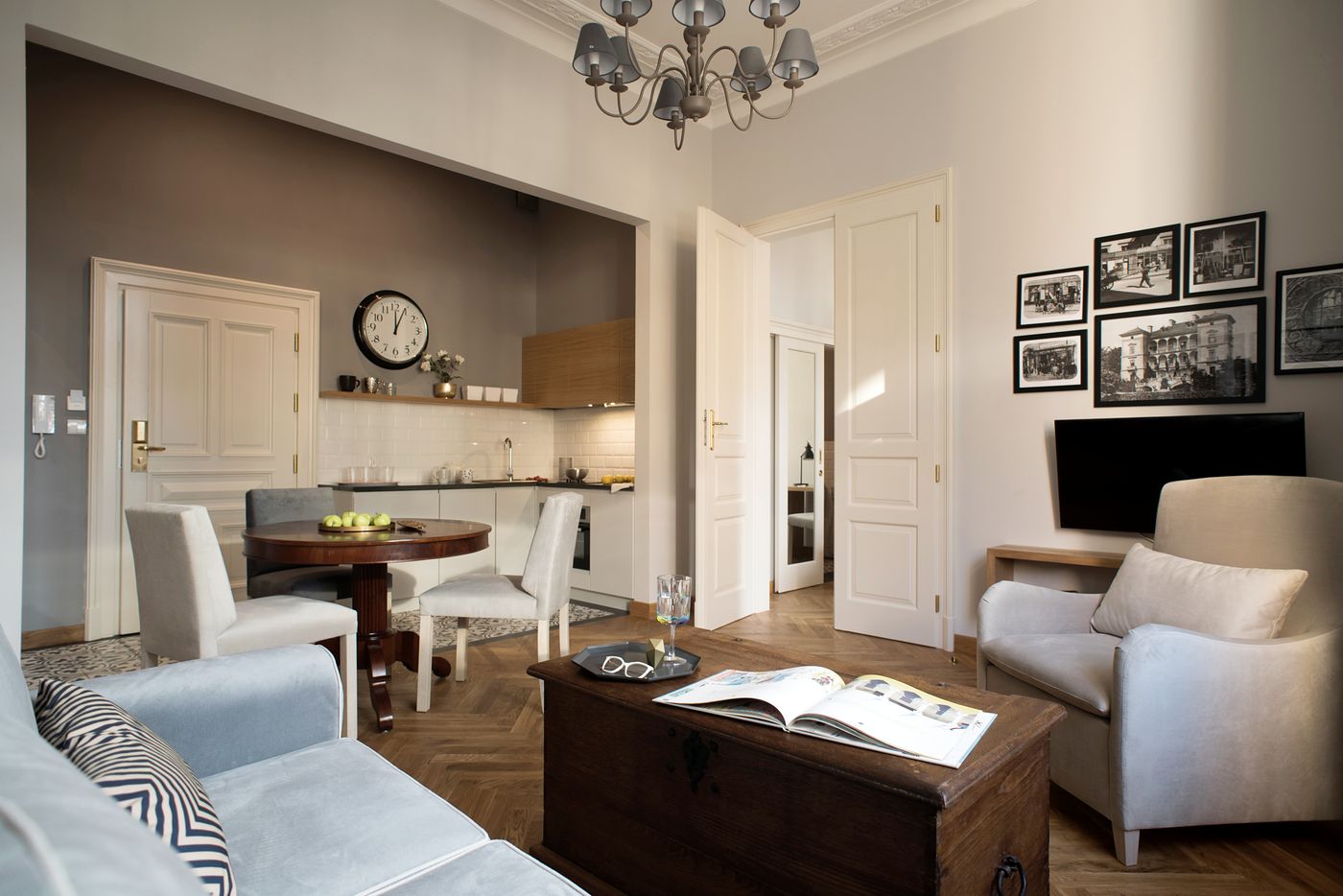 Belle-Epoque-Residence-Room-15