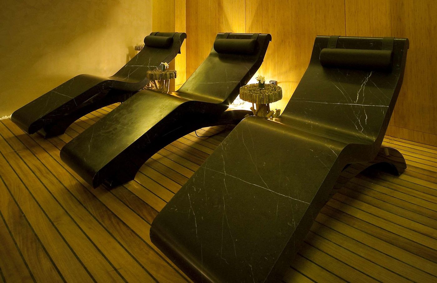 DoubleTree-by-Hilton-Hotel-Istanbul---Moda-General-view-65