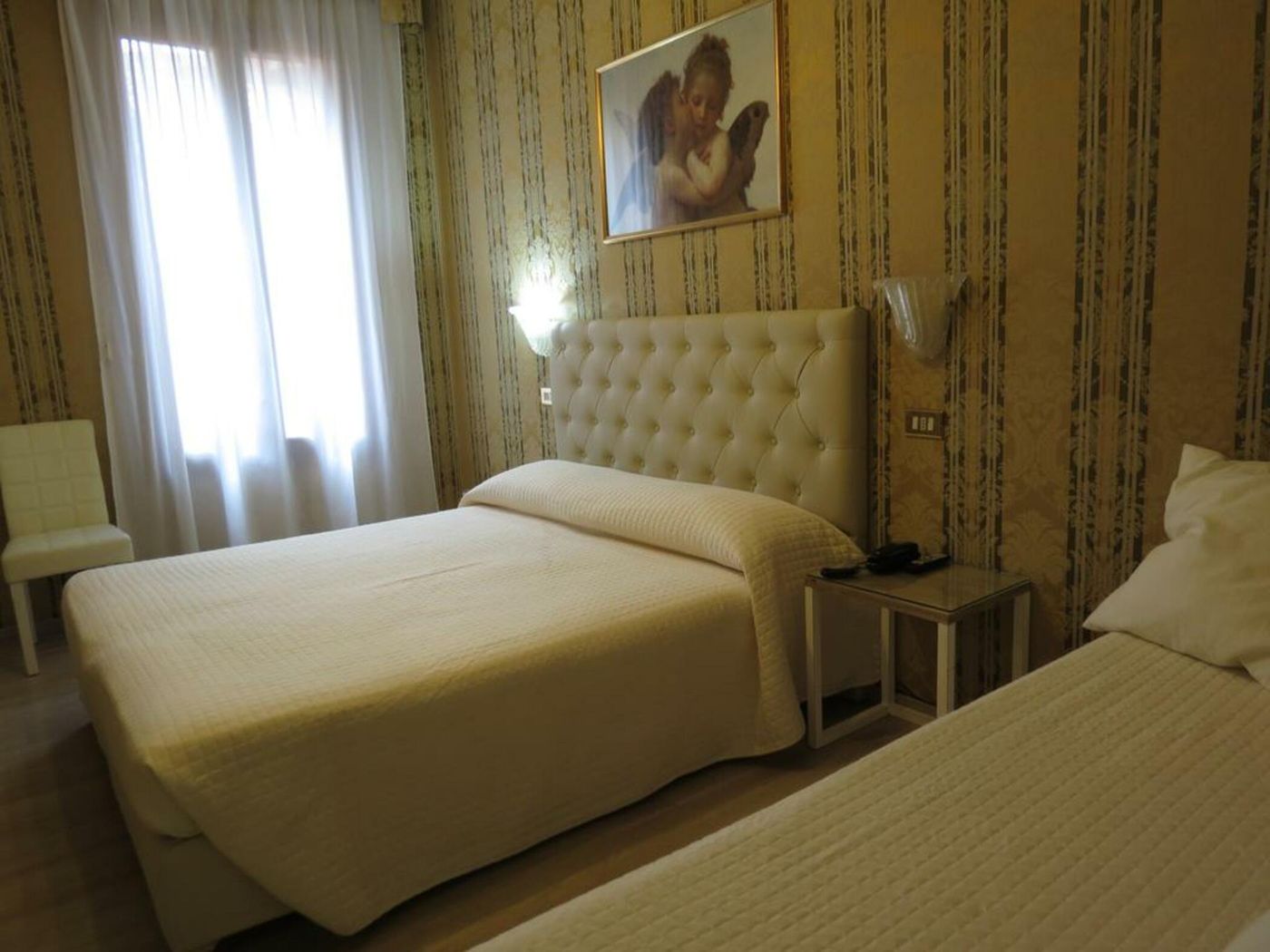 Bridge-Italy-VENEZIA-Room-6