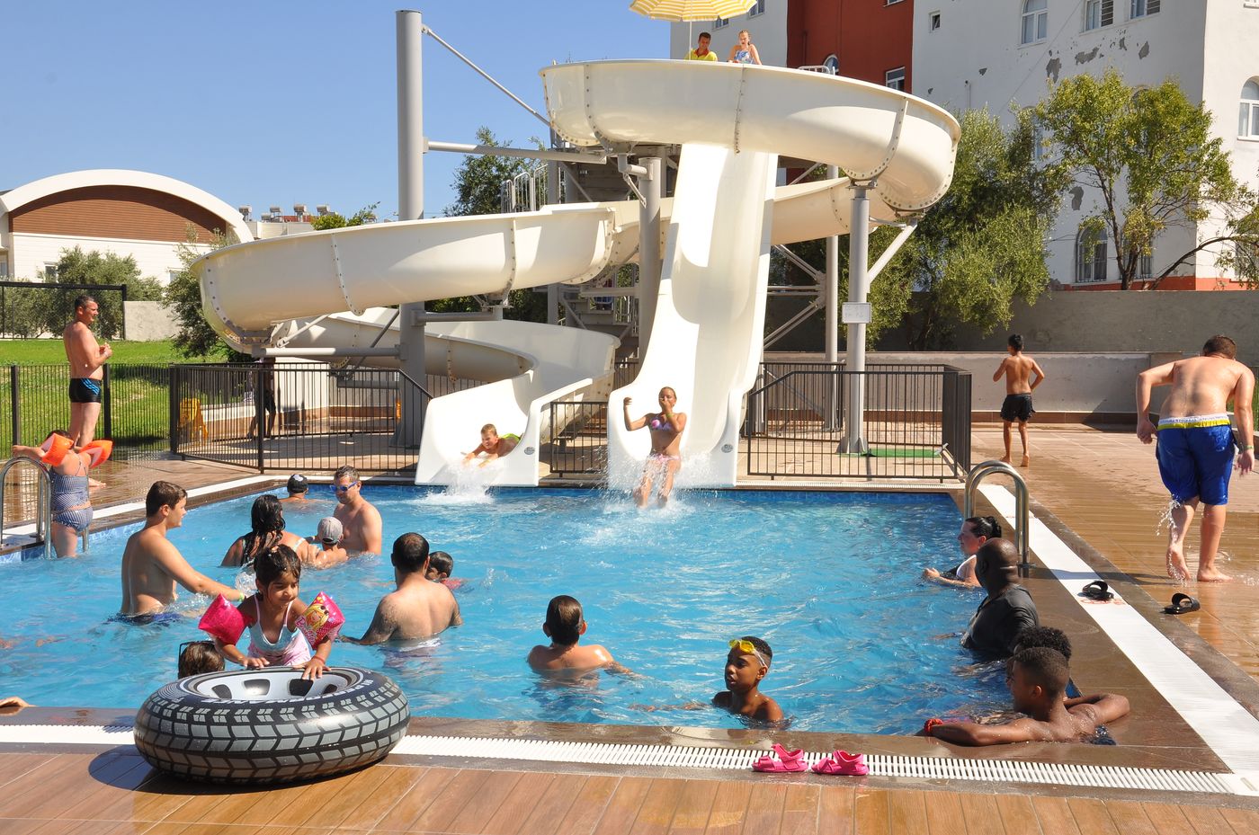 Sunlight Garden (12)